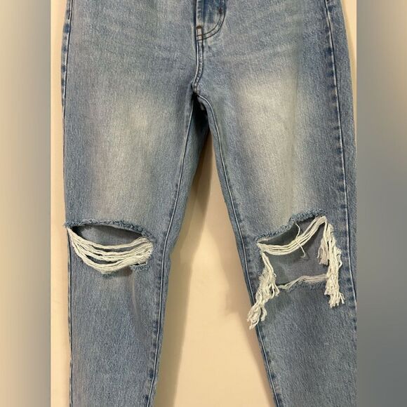 Urban Outfitters BDG Slim Straight Ripped Light Wash Jeans - Picture 7 of 15